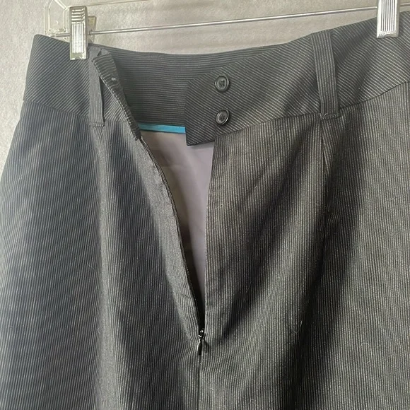 Banana Republic Women's Wool + Elastane Pin Stripe Pencil Skirt Black Size 6 - Picture 4 of 7
